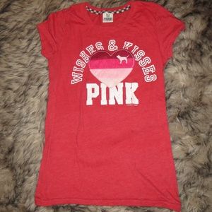 VS Pink "Wishes & Kisses" Red Felt Heart Tshirt